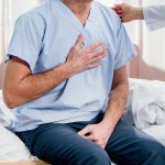 bolovi u prsima moguci uzroci i lijecenje